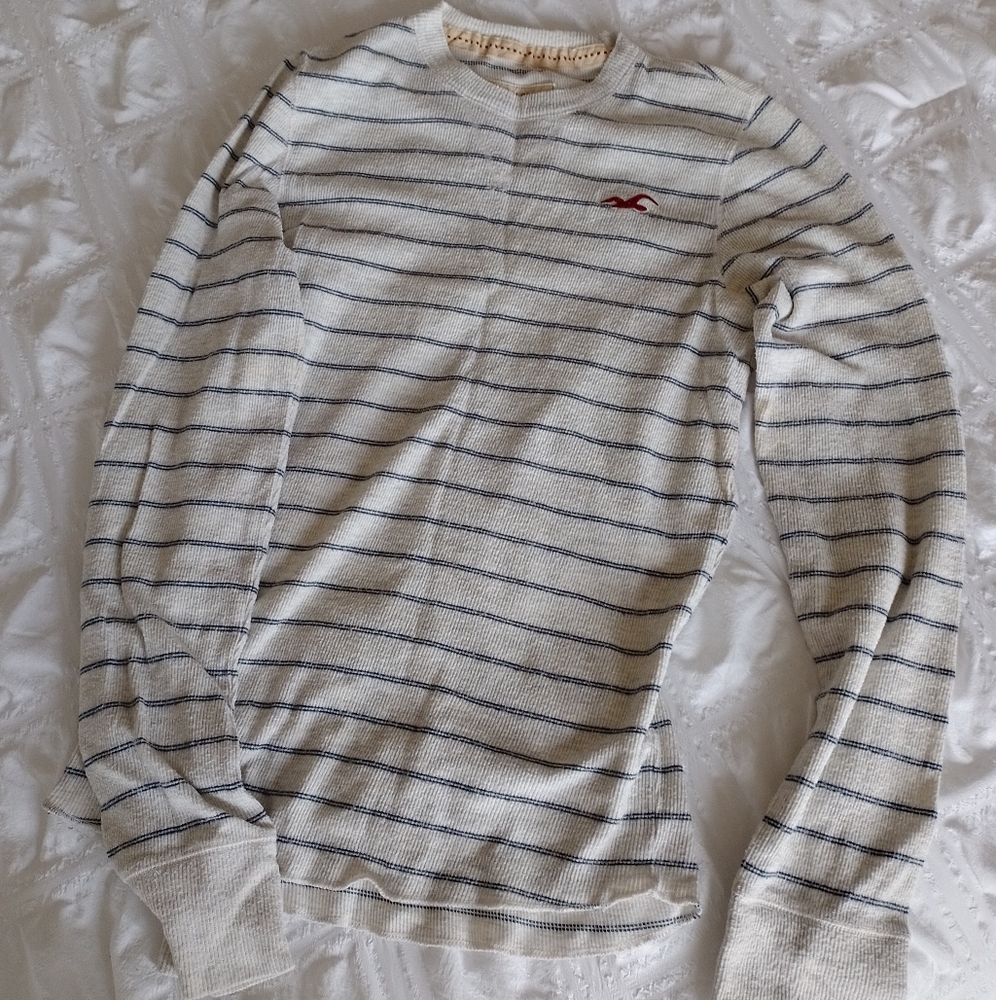 Hollister long sleeve shirt